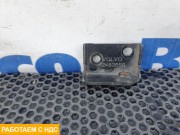 Кронштейн решетки радиатора